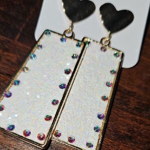 Sparkle ELEGANT White Earrings